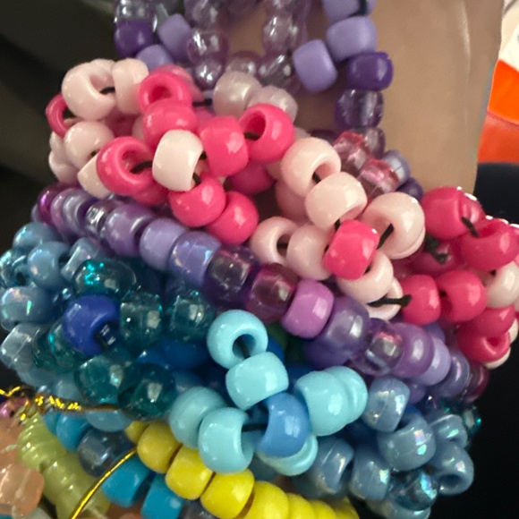 Kandi - Picture 3 of 3